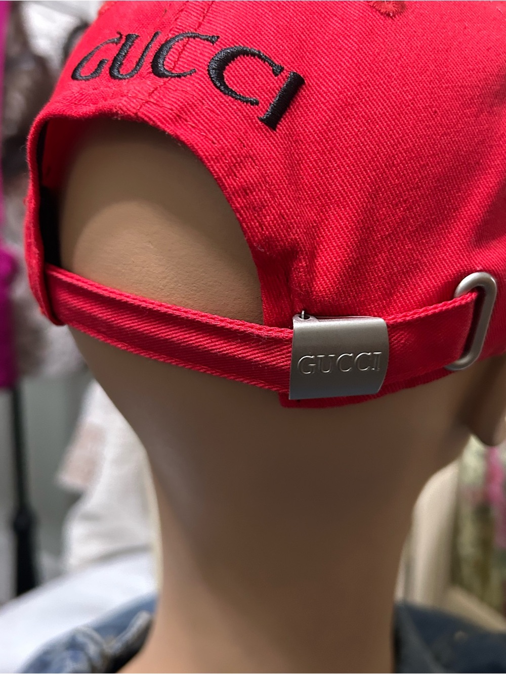 Gucci Unisex Red Baseball Cap with Yellow & Green Logo Not Verified - Picture 4 of 6